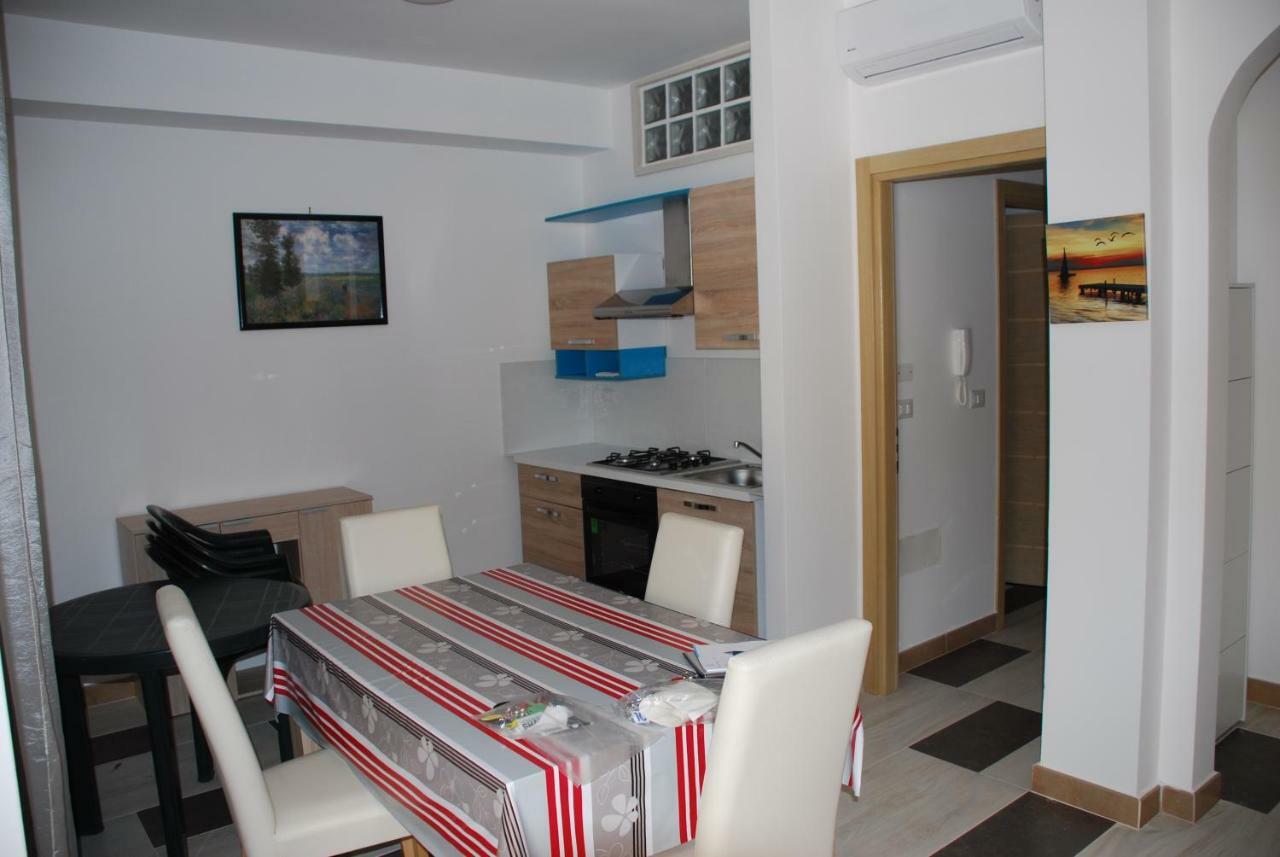 Euroitalia Apartments Giurdignano Exterior photo
